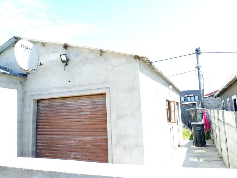 2 Bedroom Property for Sale in Sabata Dalindyebo Square Western Cape